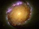 телескоп Хабблa показывает центр галактики NGC 1512